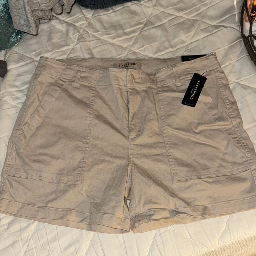 Liverpool Jeans Company Tan Cargo Shorts Lightweight Casual